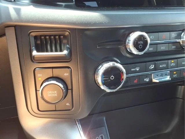 New 2026 Avalanche Ford XLT image 50