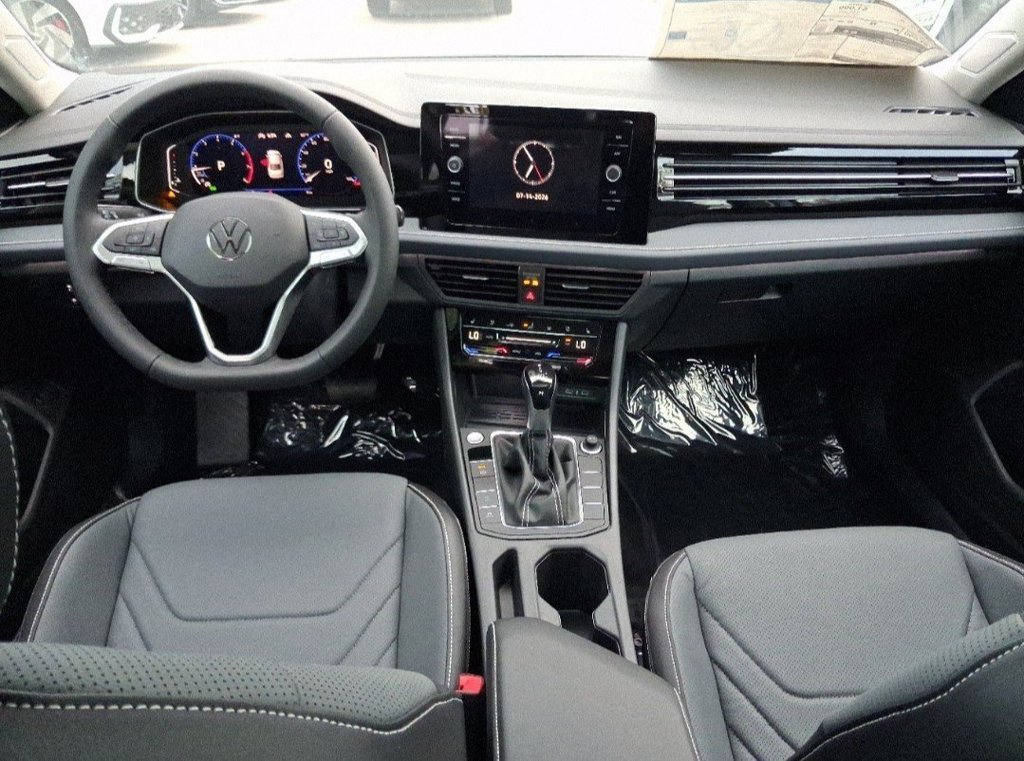 New 2026 Gray Volkswagen 1.5T SEL image 6