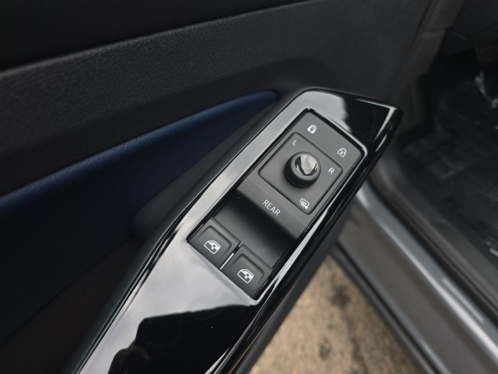 Certified Used 2024 Gray Volkswagen Pro S image 11