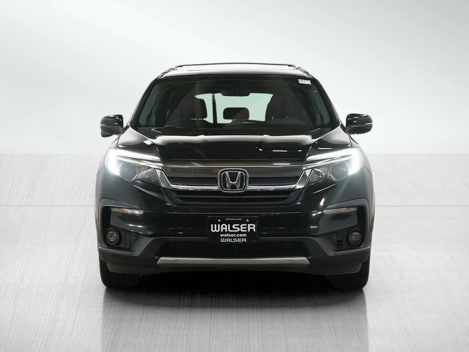 Used 2022 Crystal Black Pearl Honda Black Edition image 9