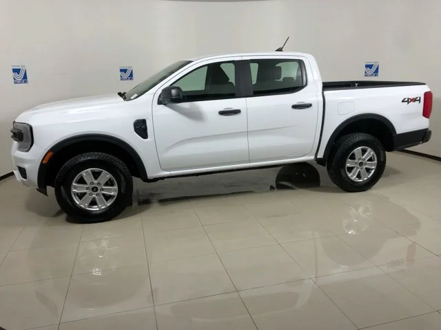 New 2025 OXFORD WHITE Ford XL w/STX Package Super Crew Cab image 4