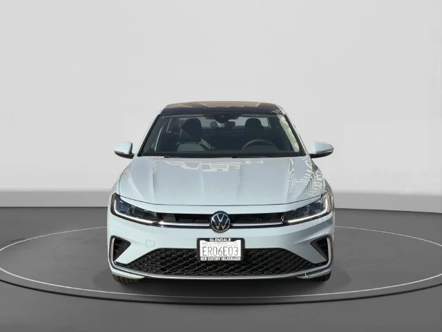 2026 Volkswagen Jetta photo 2