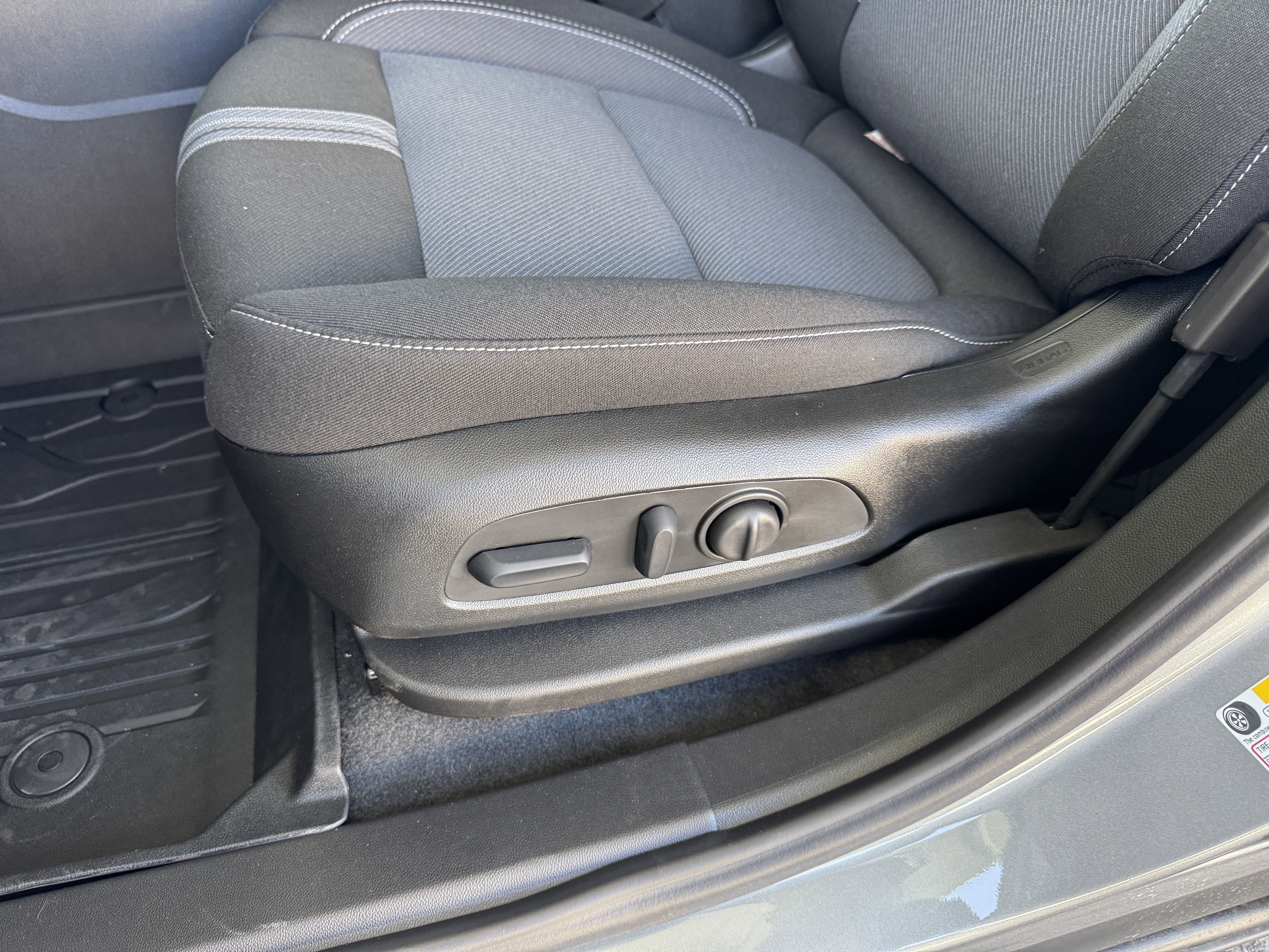 2025 Chevrolet Blazer 2LT - Photo 13