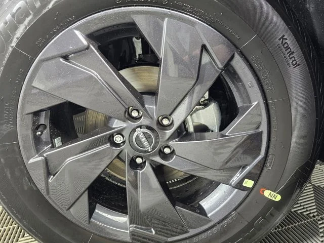 New 2026 Everest White Pearl TriCoat Nissan SV image 2