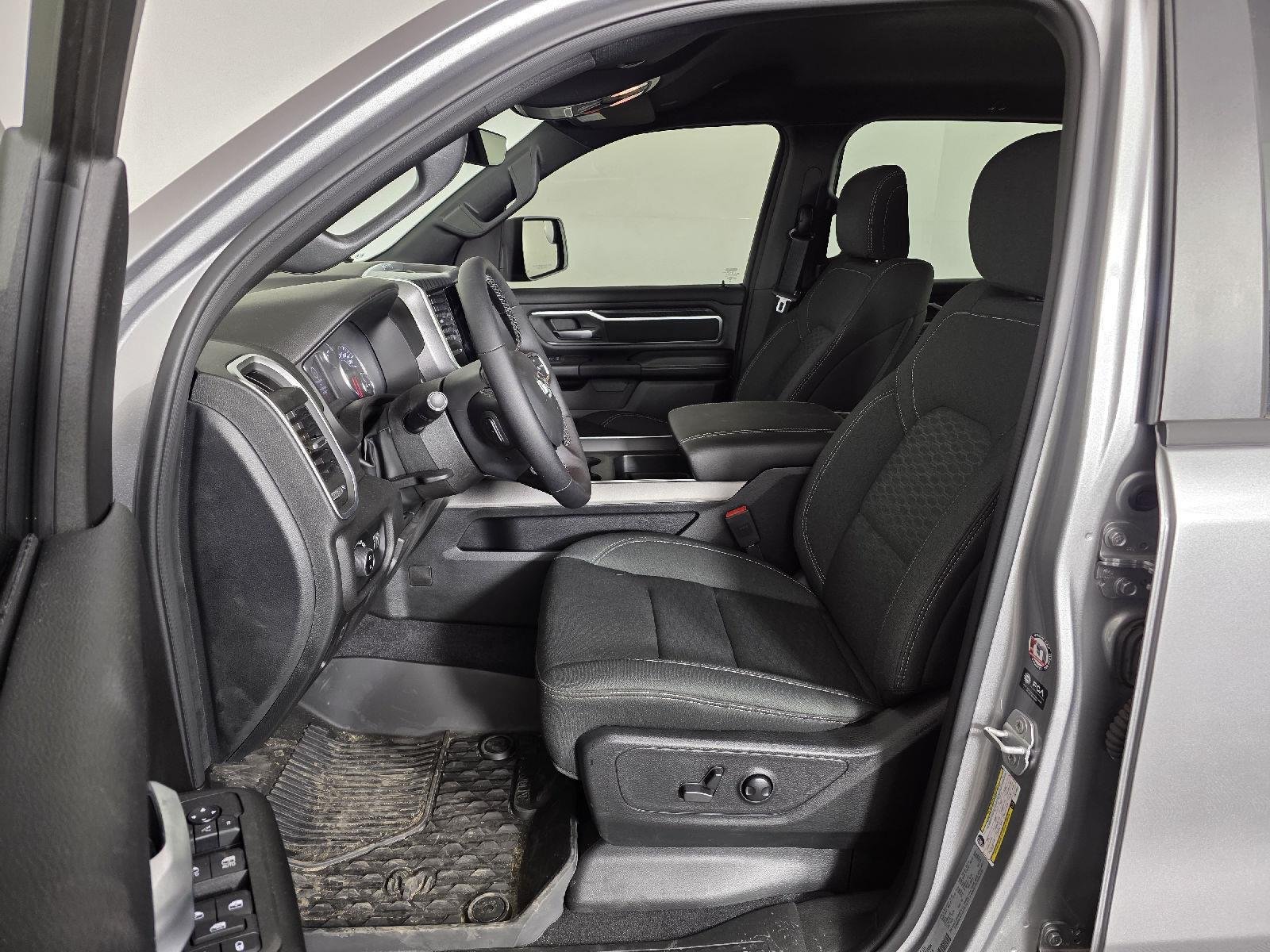 2025 RAM 1500 Big Horn/Lone Star - Photo 12