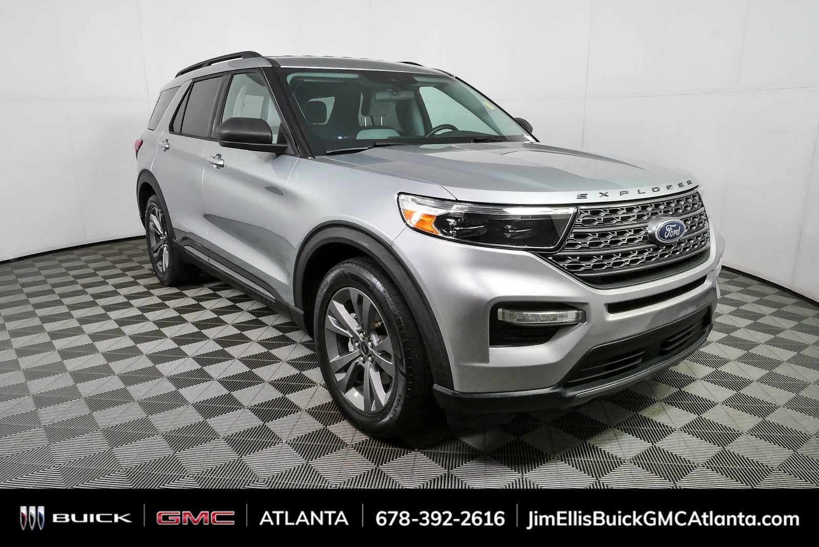 2021 Ford Explorer XLT RWD's photo