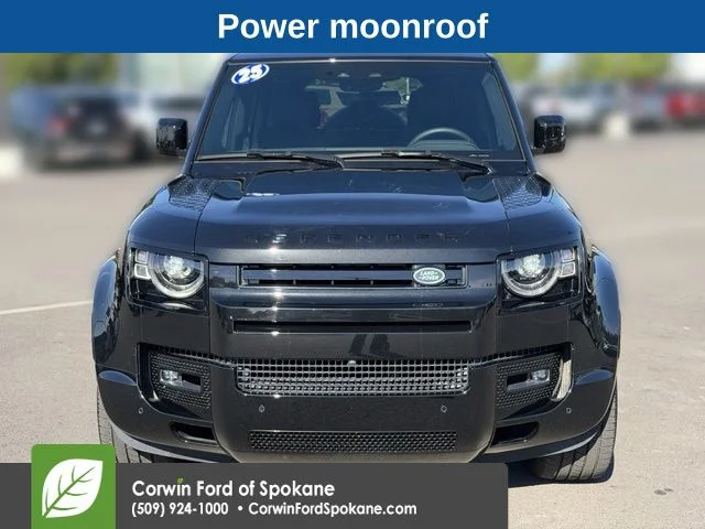 Used 2025  Land Rover X-Dynamic SE image 7