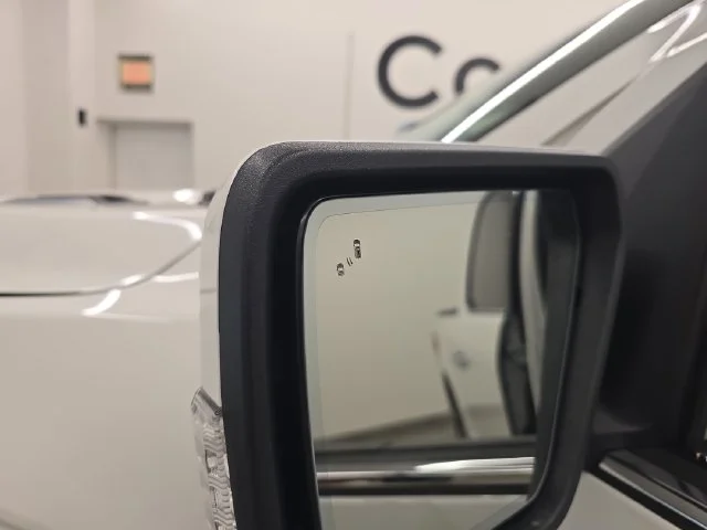 New 2026 Star White Metallic Tri-Coat Ford Platinum® image 46