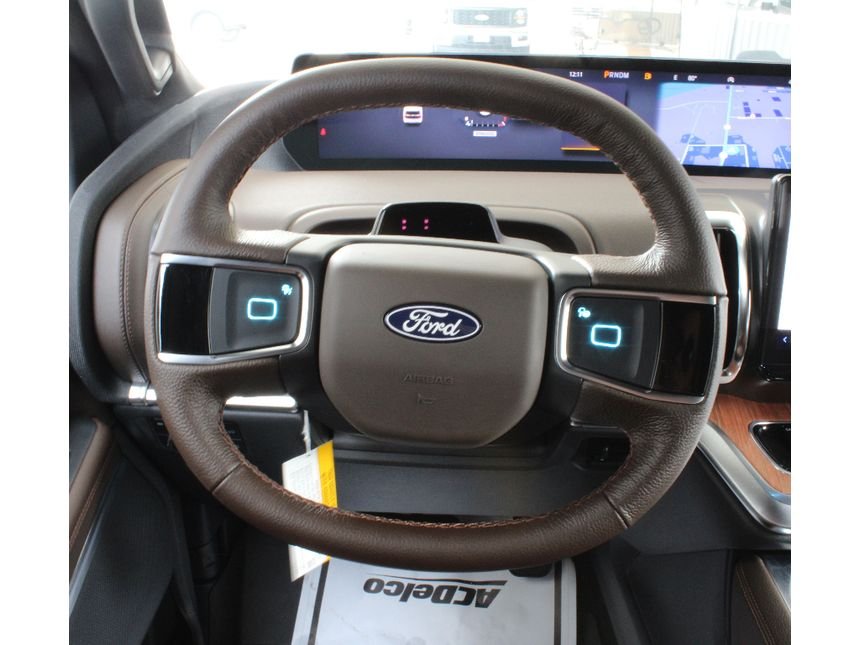New 2027 Star White Metallic Tri-Coat Ford King Ranch image 6