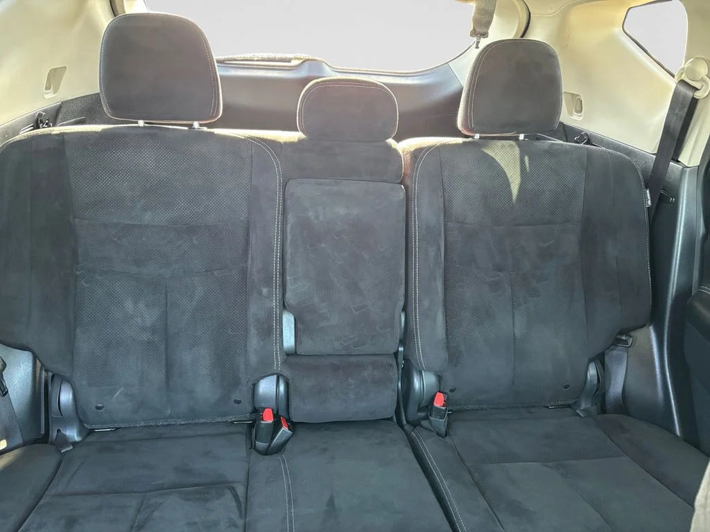 Used 2020 Black Nissan S image 15