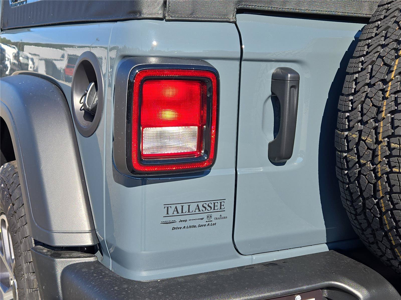 New 2026 Anvil Clearcoat Jeep Sport S image 8