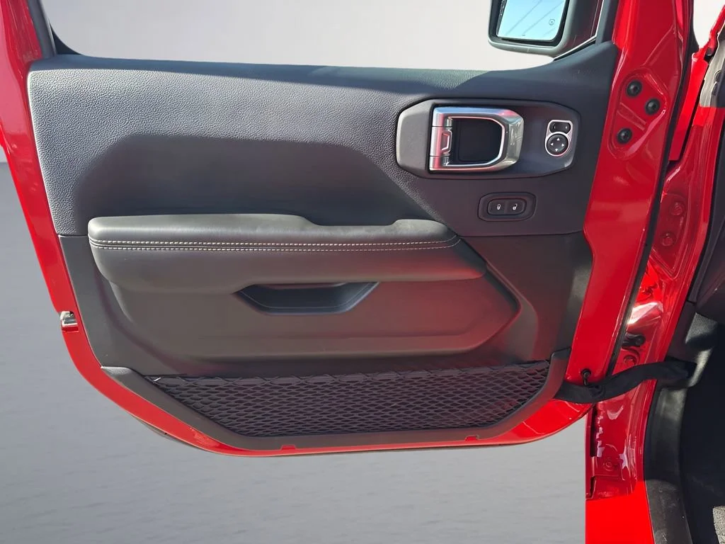 Used 2025 Red Jeep Sahara image 26