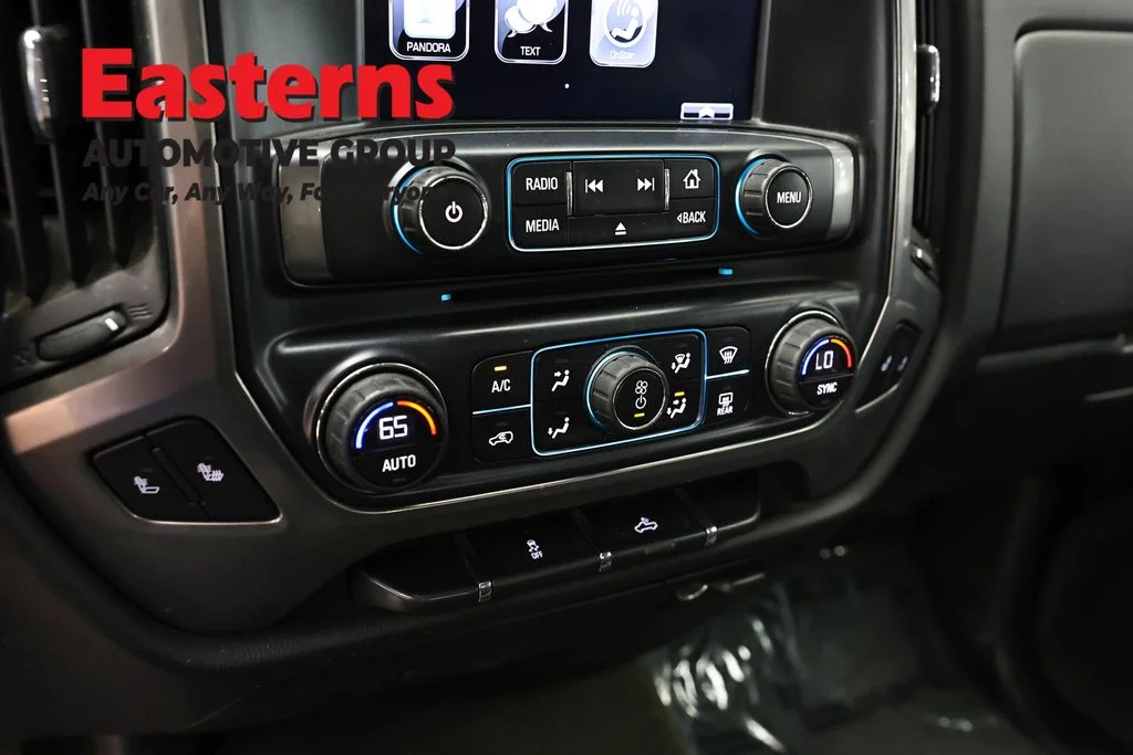 Used 2015 White Chevrolet LT image 20