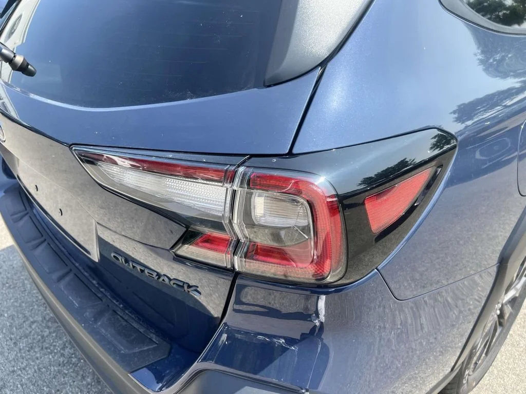 Used 2025 Cosmic Blue Pearl Subaru Onyx Edition image 10