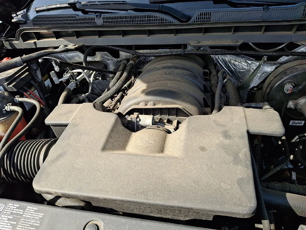 Used 2018 BLACK Chevrolet LT image 30