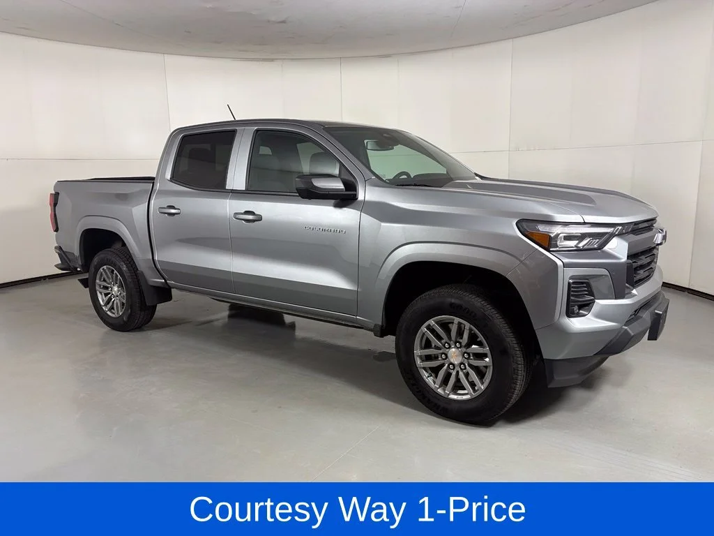 Used 2025 Sterling Gray Metallic Chevrolet WT/LT image 12