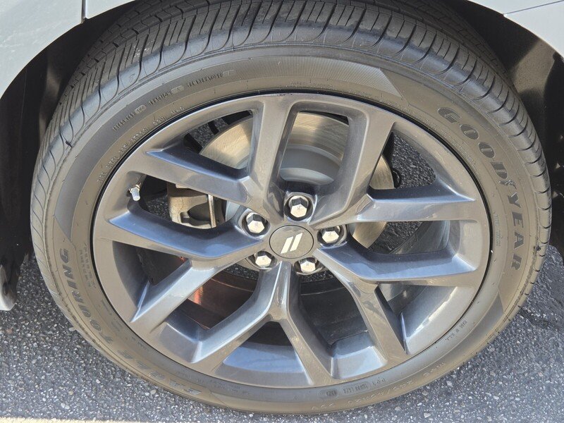 Used 2022 Gray Dodge SXT image 12