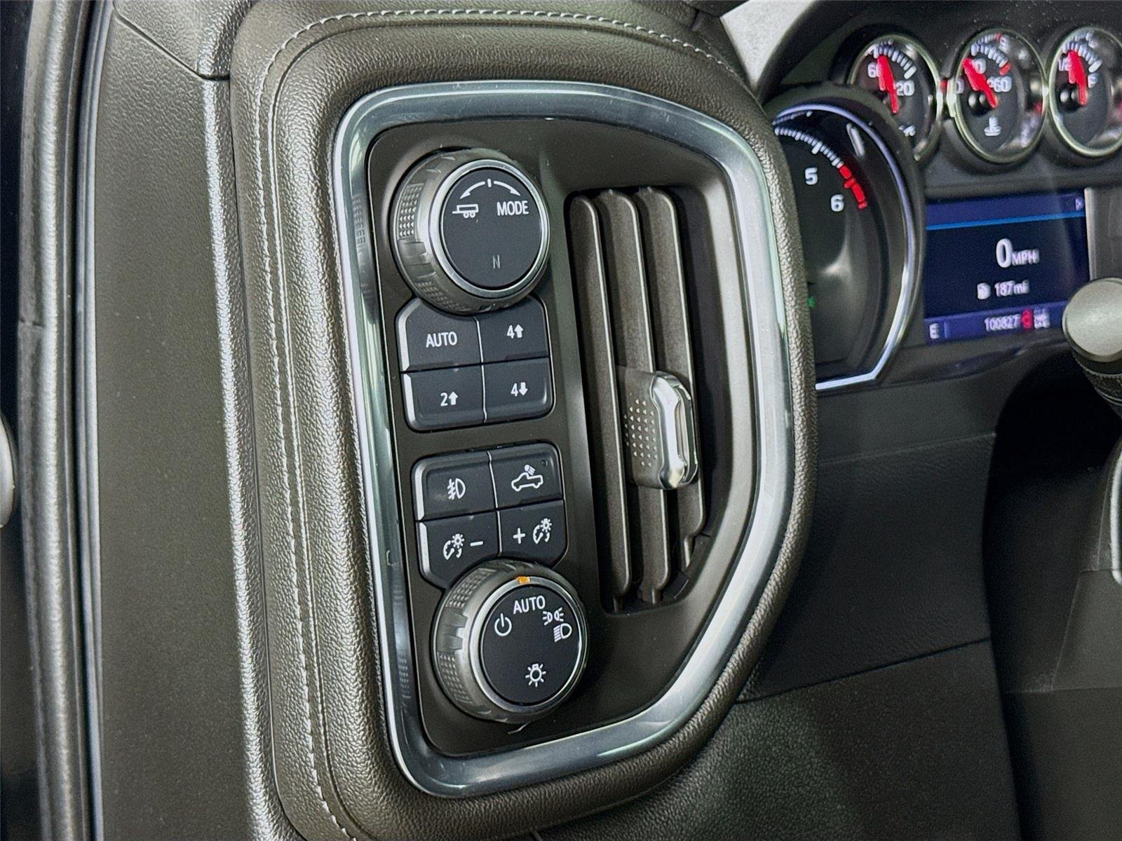Used 2020 BLACK Chevrolet LT Trail Boss image 12