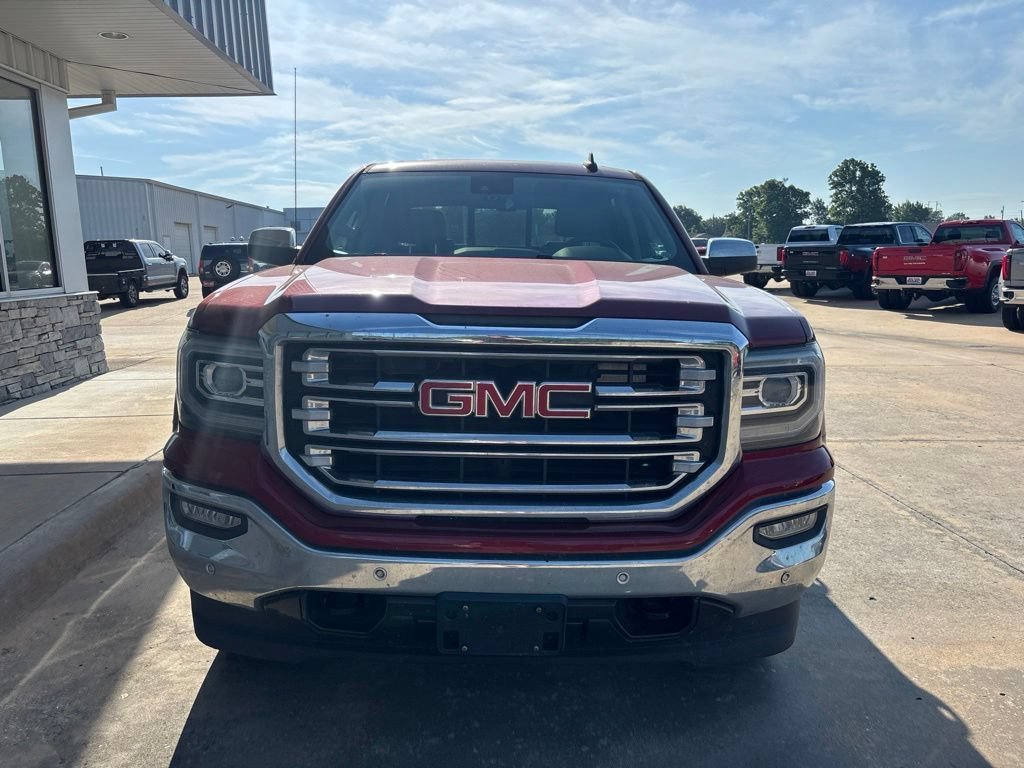 Used 2018 RED QUARTZ TINTCOAT GMC SLT image 2
