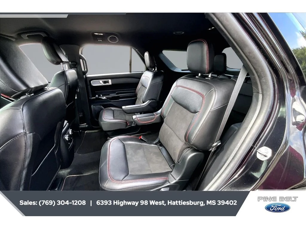 Certified Used 2023 Agate Black Metallic Ford ST-Line image 19