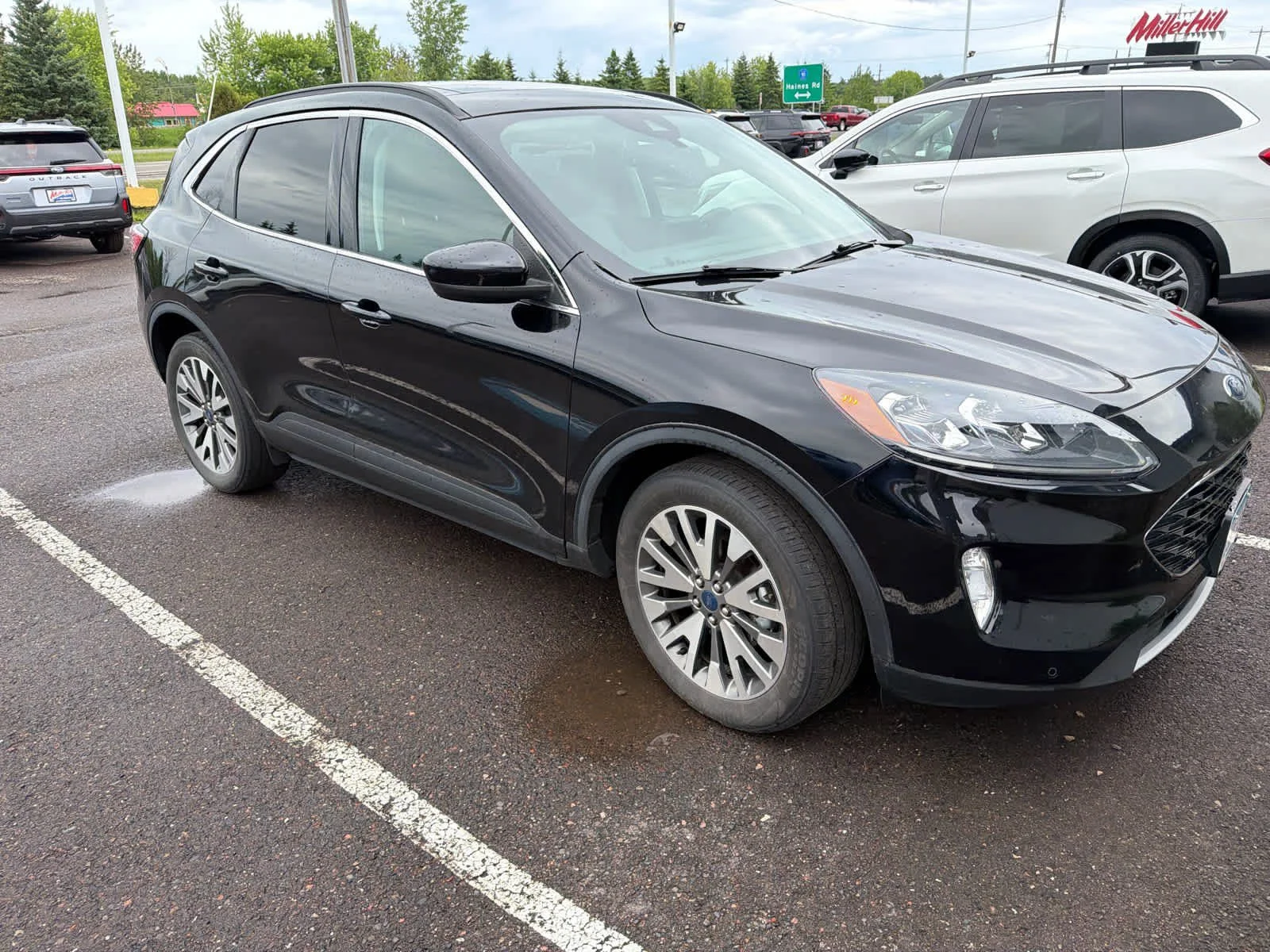 Used 2022 Agate Black Metallic Ford Titanium image 2