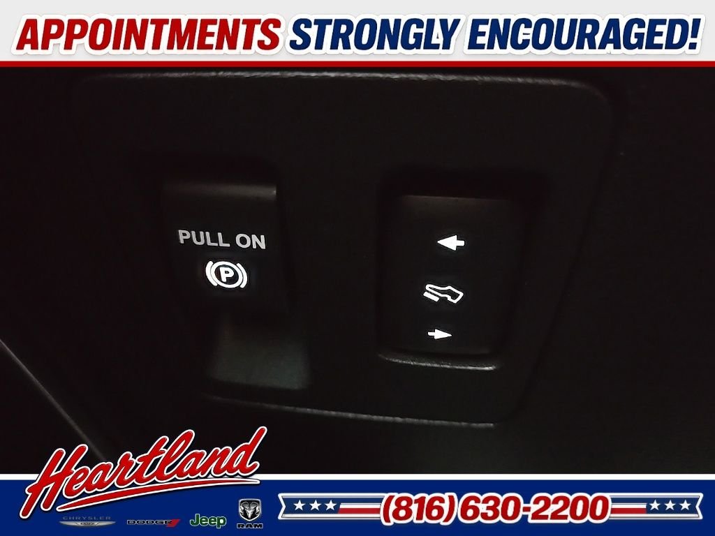 Used 2018 Black Ford Lariat image 58