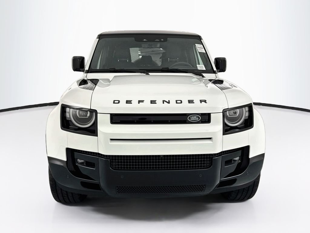 New 2026 Fuji White Land Rover X-Dynamic SE image 2