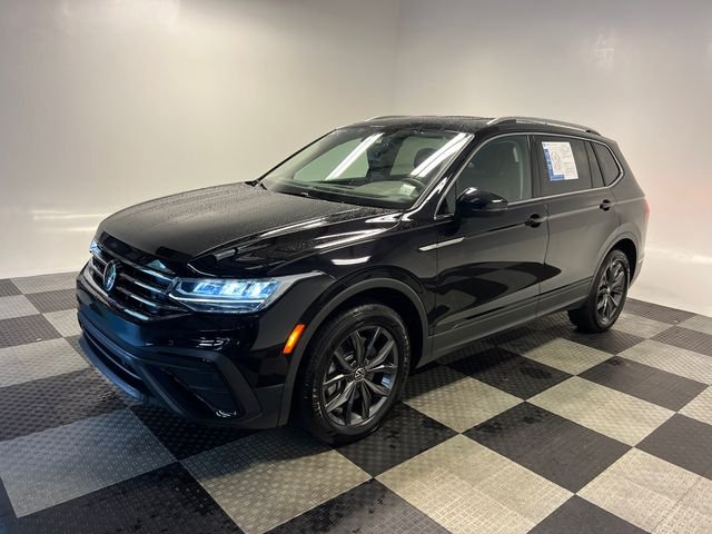 Certified Used 2023 Black Volkswagen 2.0T SE image 3