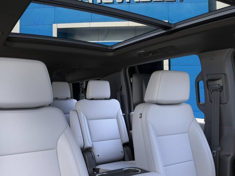 2026 Chevrolet Suburban Premier - Photo 24