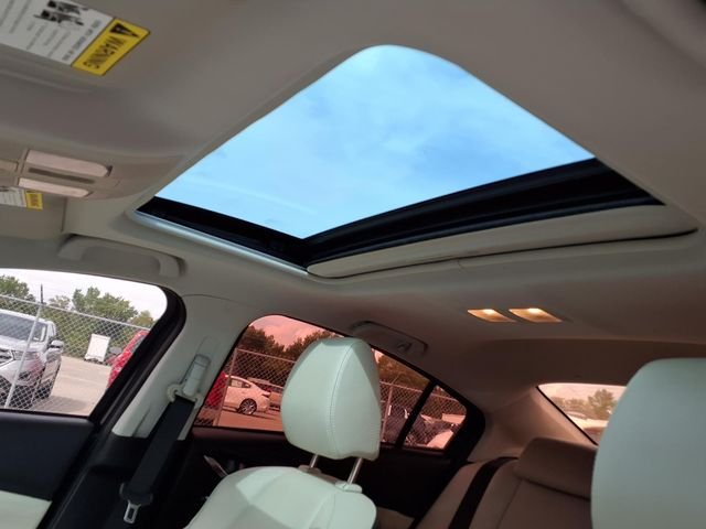 Used 2014 Blue Mazda i Grand Touring image 10