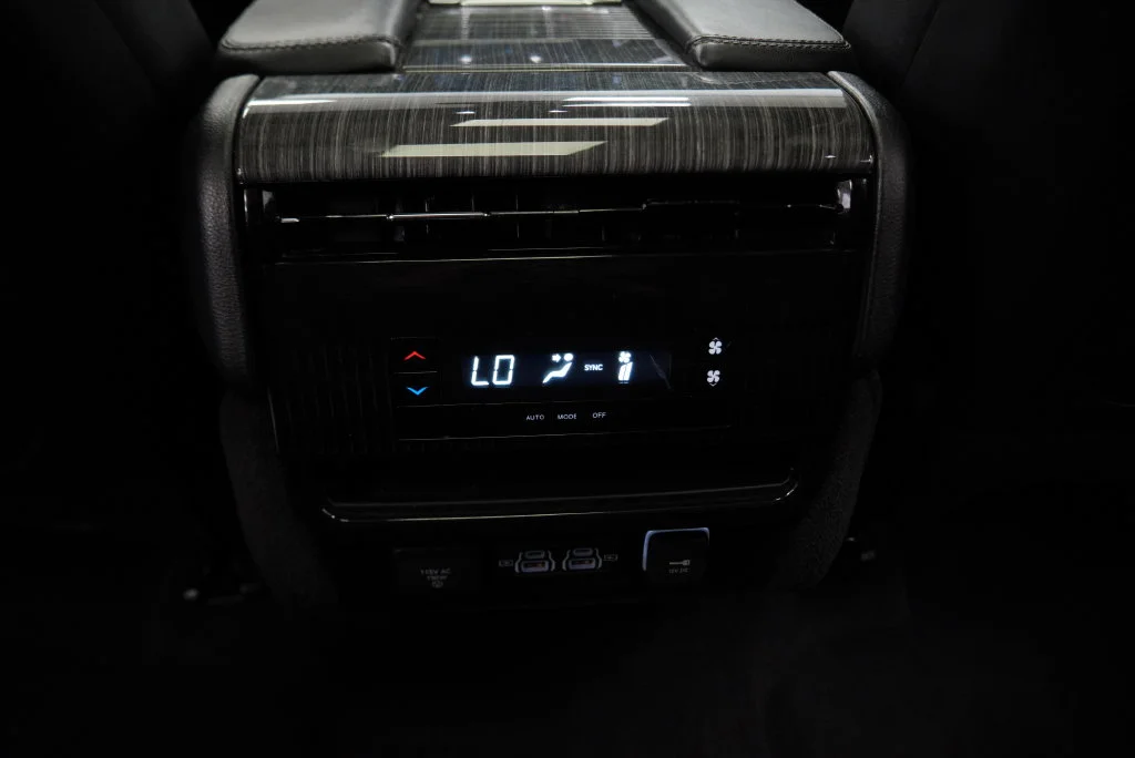 Used 2022 Red Jeep Series II image 26