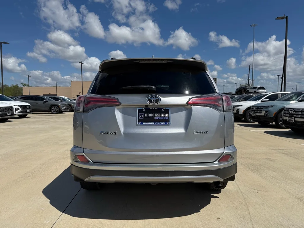 Used 2018 Silver Sky Metallic Toyota Limited image 7