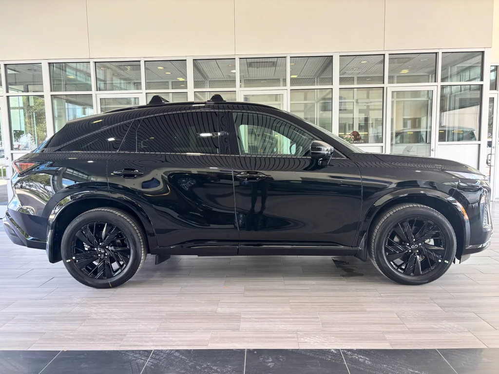 New 2027 MINERAL BLACK INFINITI Sport AWD image 4