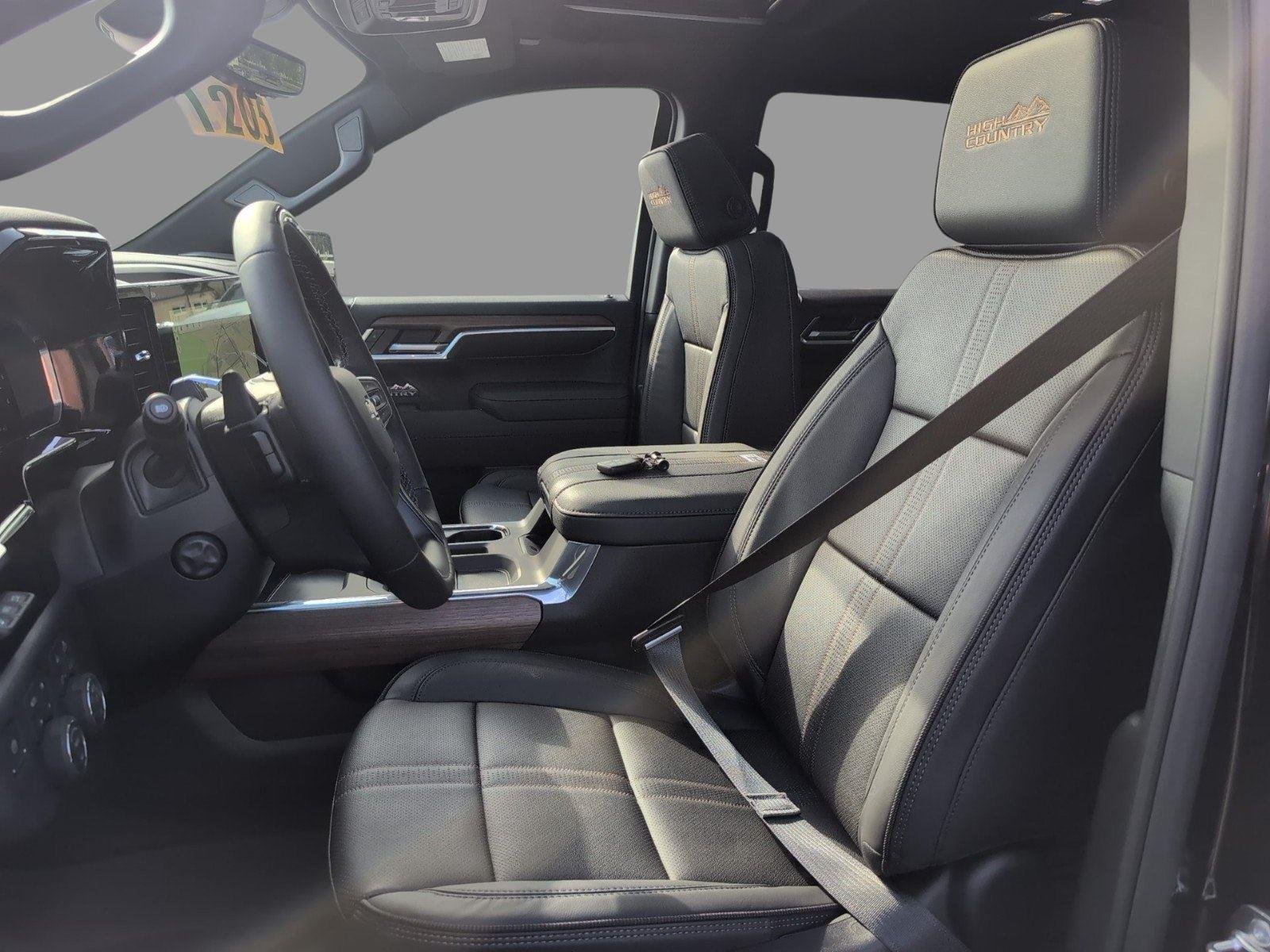 New 2026 Black Chevrolet High Country image 18