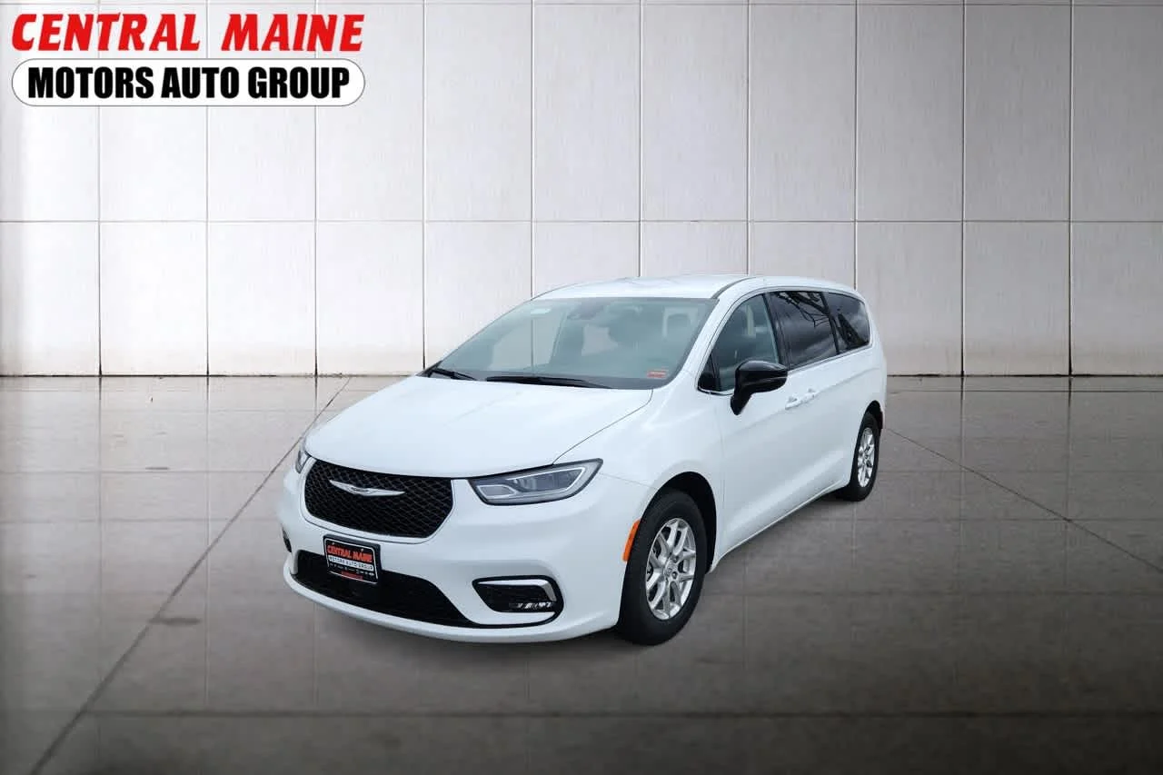 2025 Chrysler Pacifica Select's photo
