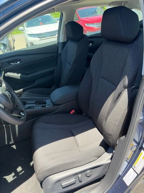 2025 Honda Accord SE - Photo 11