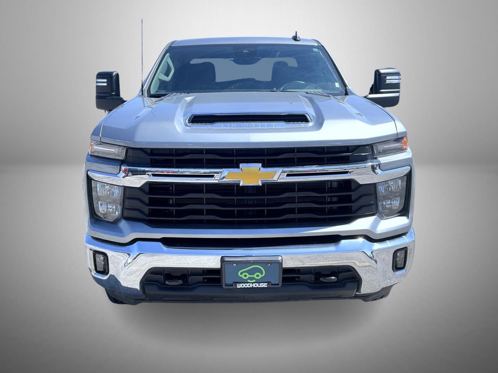 Used 2025 Gray Chevrolet LT image 2