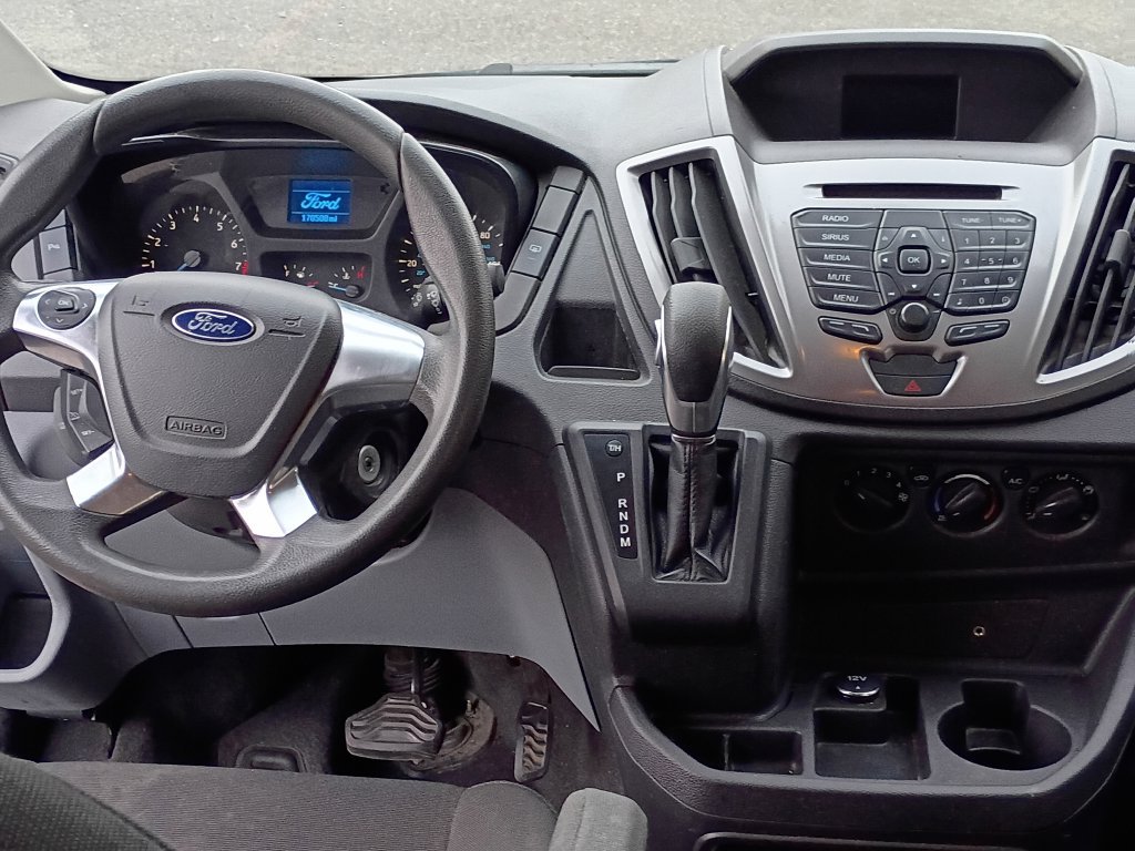 Used 2015 Ingot Silver Ford XLT image 21
