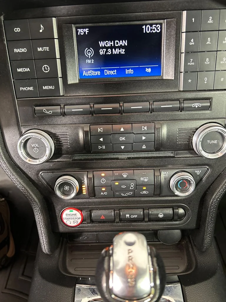 Used 2016 Red Ford V6 image 14