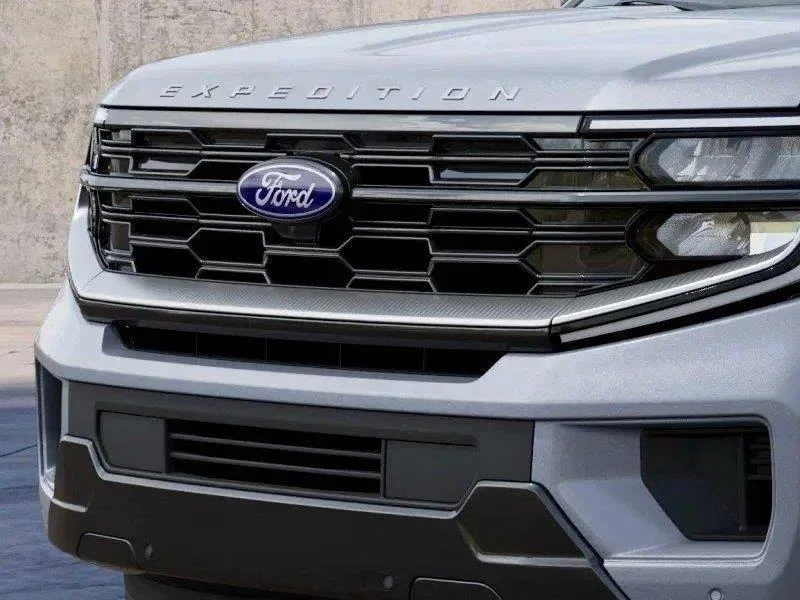 New 2027 Glacier Gray Ford Platinum image 24