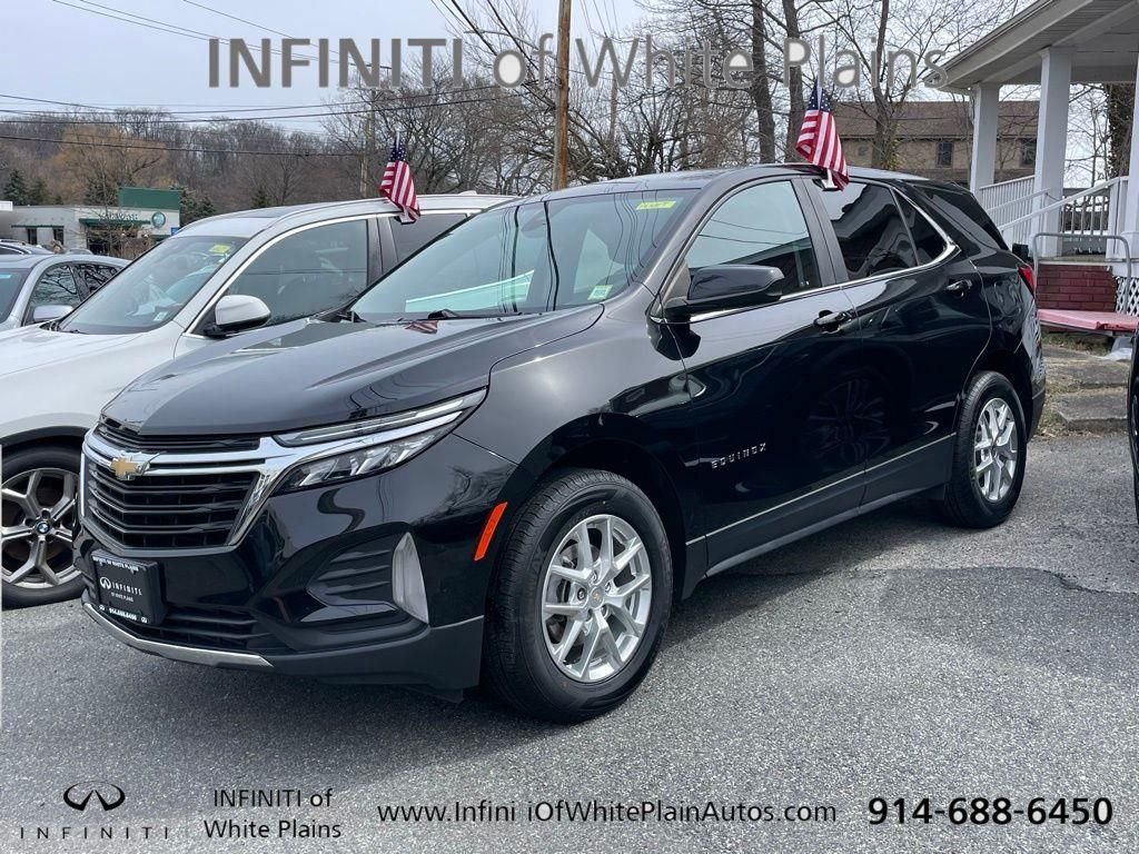 Used 2022 Chevrolet Equinox LT with VIN 3GNAXUEV8NL221374 for sale in White Plains, NY