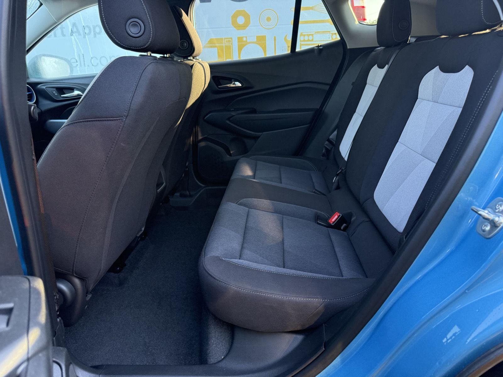Used 2025 Marina Blue Metallic Chevrolet LS image 9