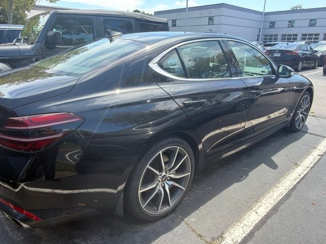 Used 2022 Black Genesis 2.0T image 9