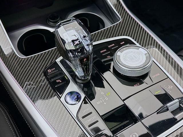 2024 BMW X7 ALPINA XB7 - Photo 17