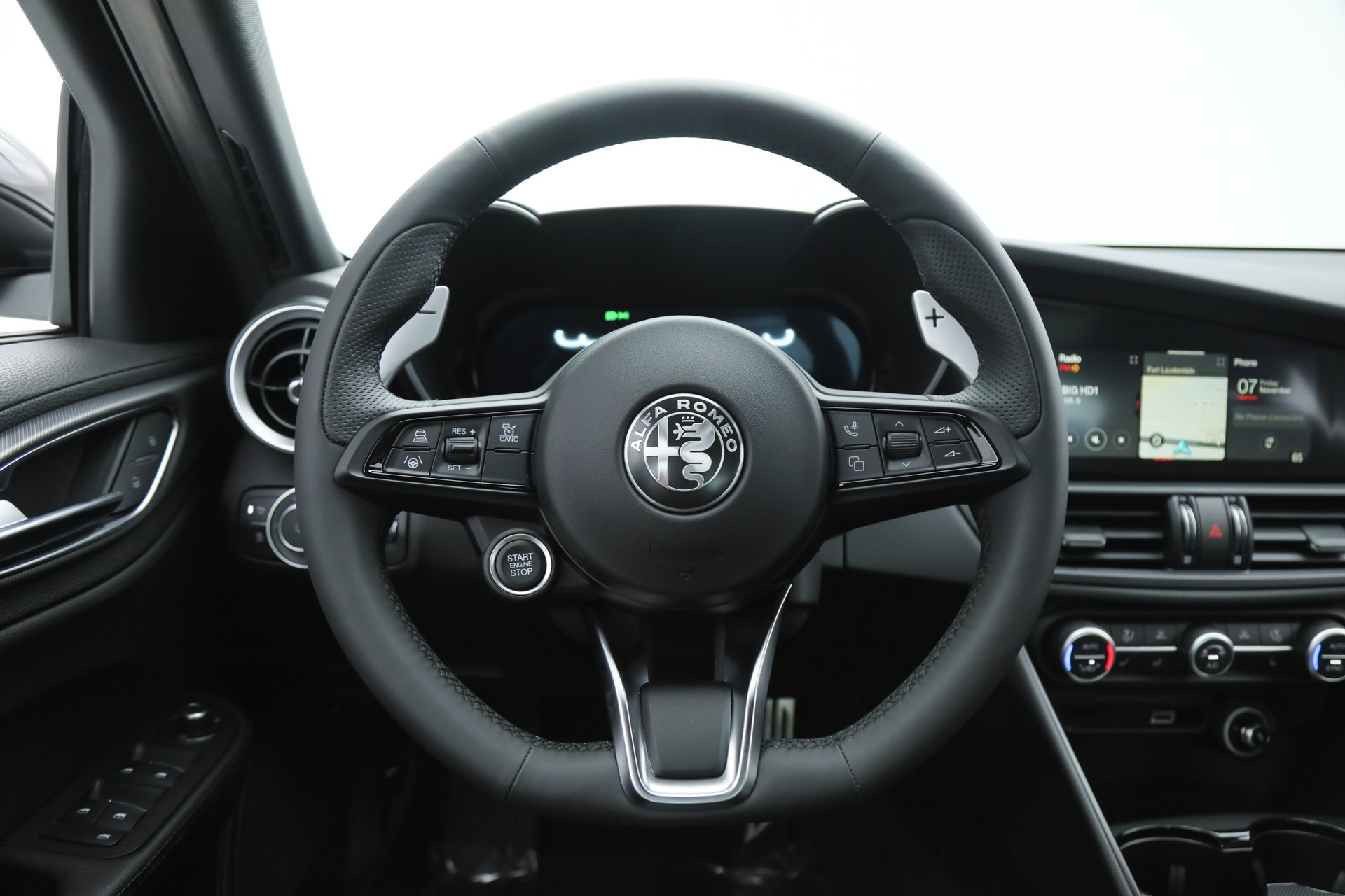 New 2025 Vesuvio Gray Metallic Exterior Paint Alfa Romeo  image 17