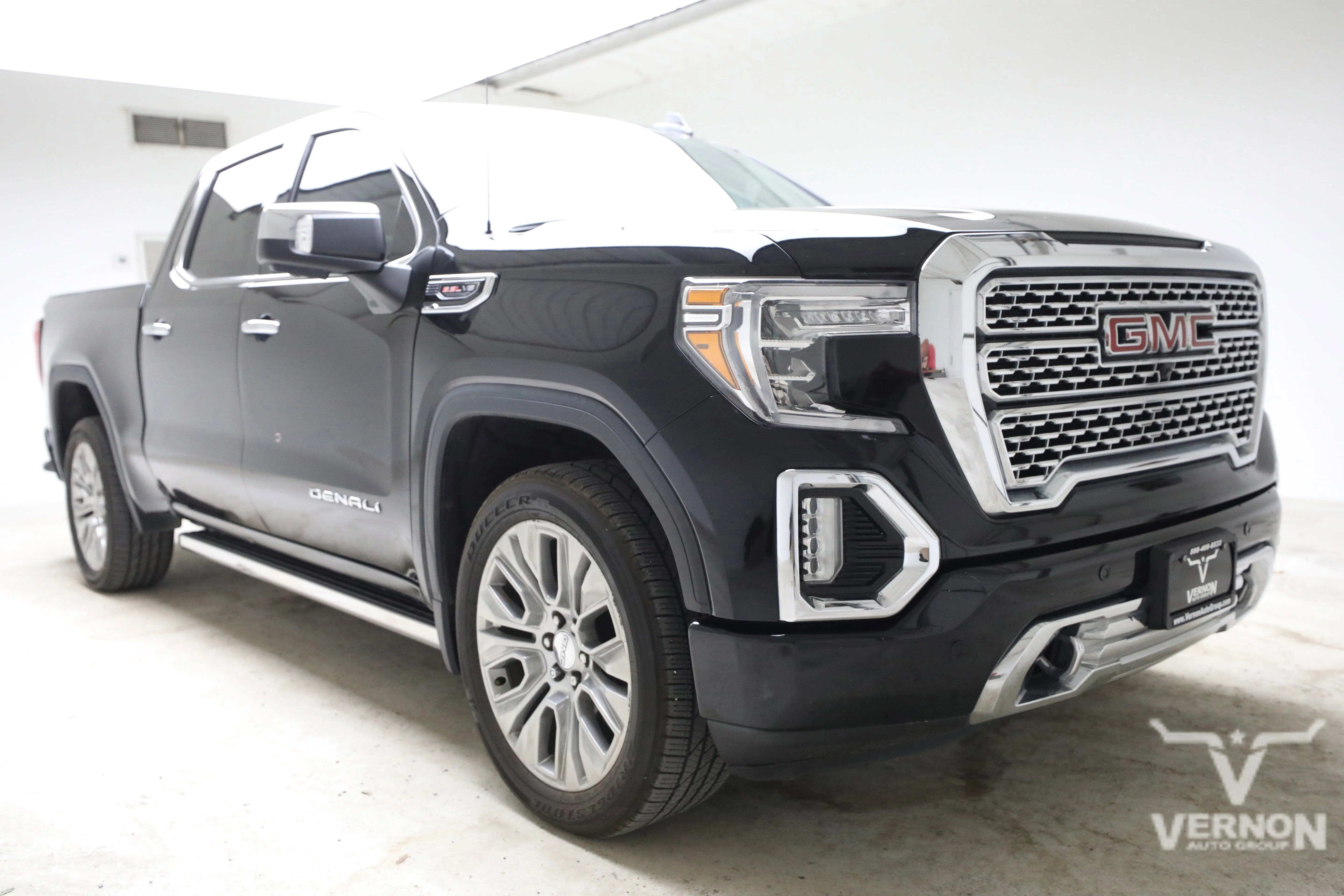 Pre-Owned 2023 GMC Sierra 1500 SLT Texas Edition Crew Cab 4x4 X31