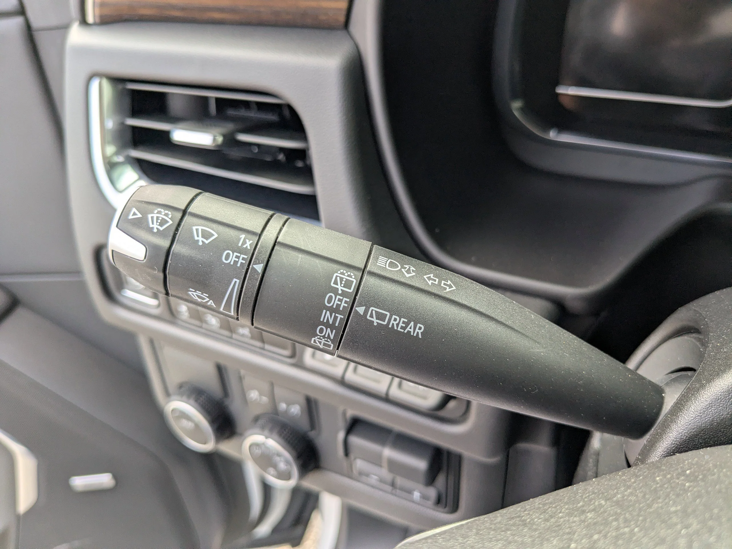 2024 Chevrolet Suburban High Country - Photo 29