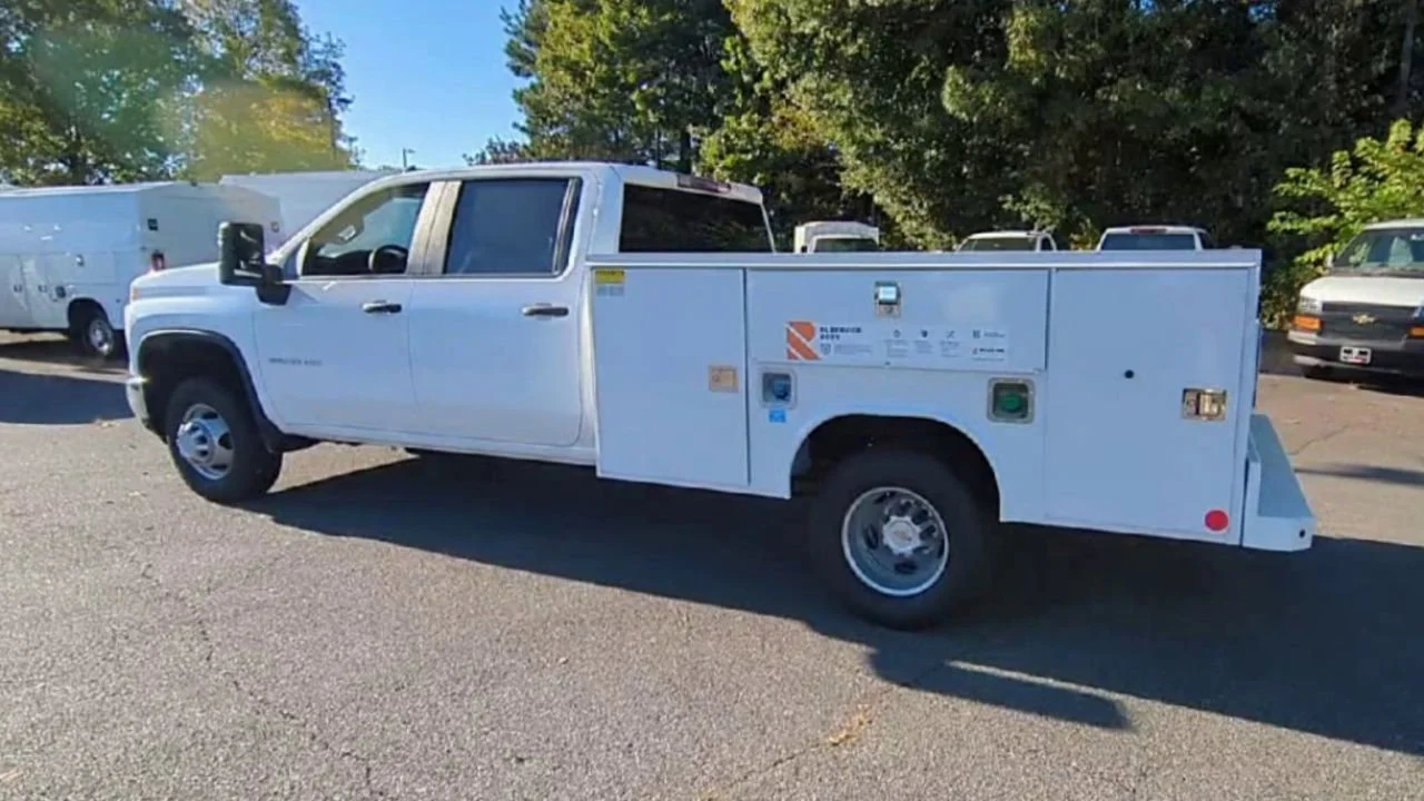 2025 Chevrolet Silverado 3500 HD Work Truck - Photo 6