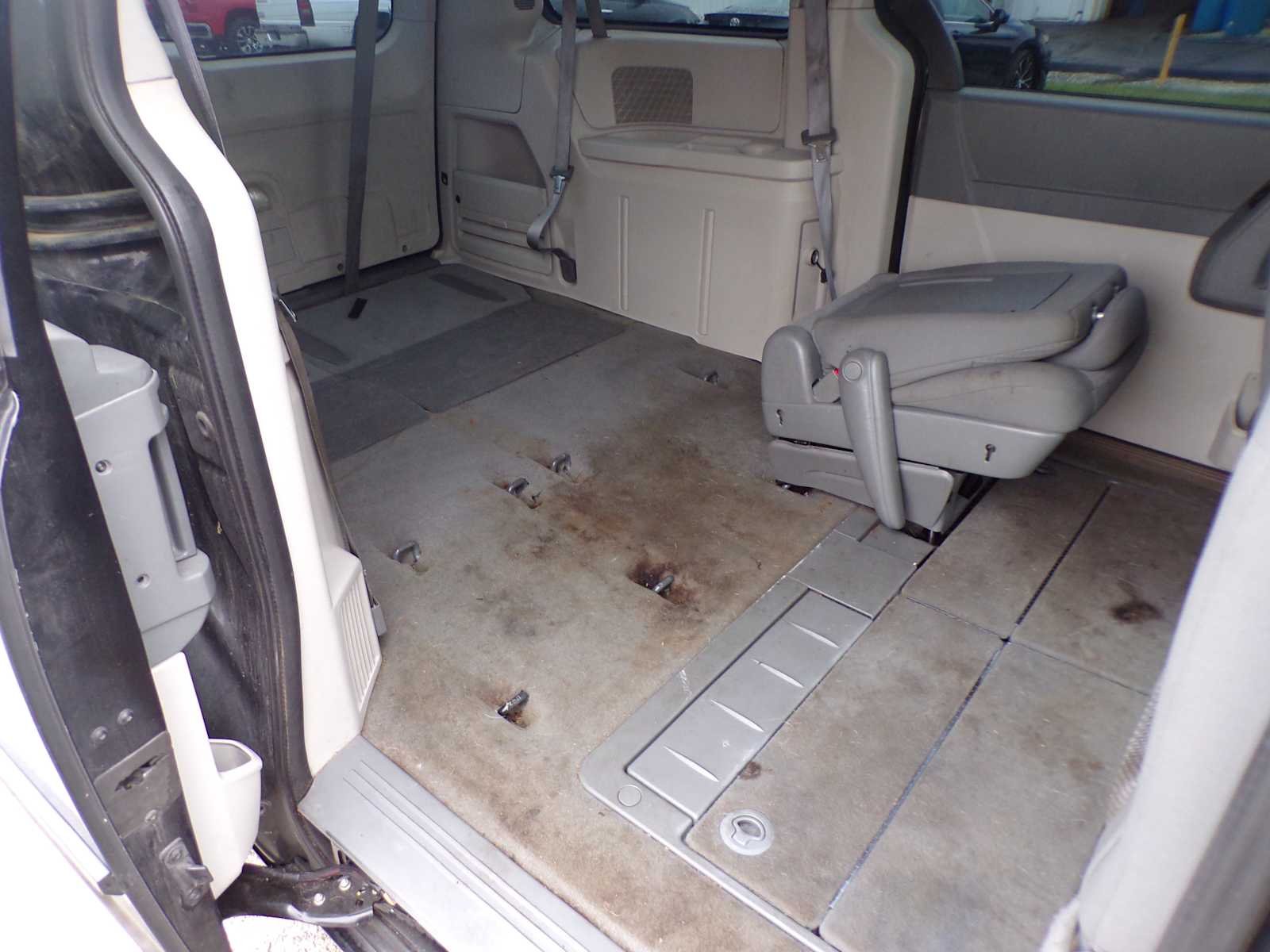 Used 2010  Dodge SE image 18