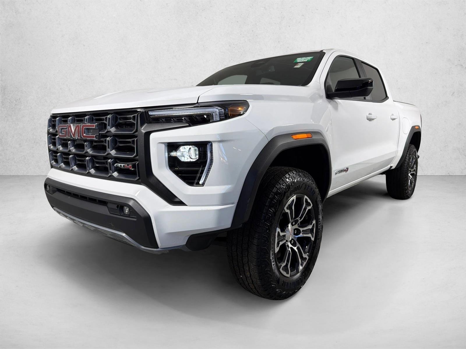 Used 2025 Summit White GMC 4WD AT4 image 8